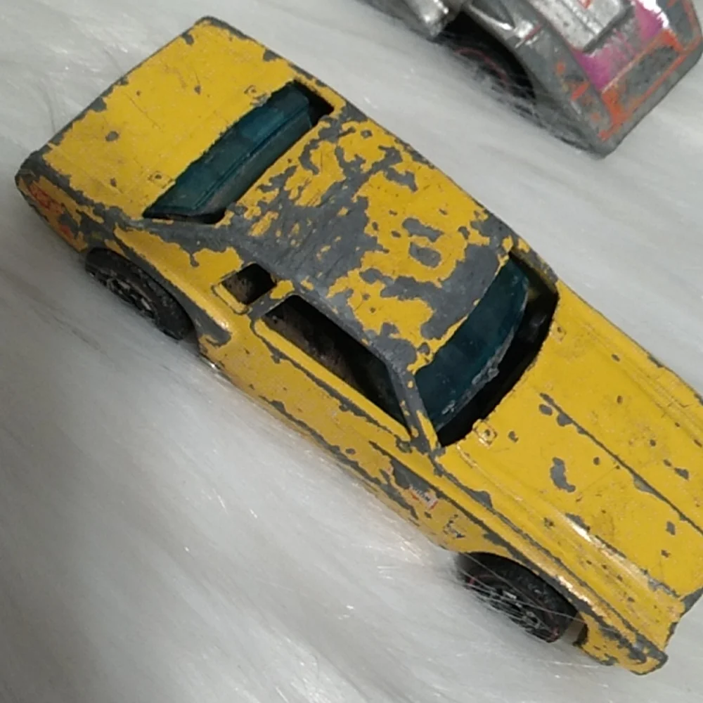 SALE! Mattel Hot Wheels Super Rally Case W/14 Various Old Cars Various Brands